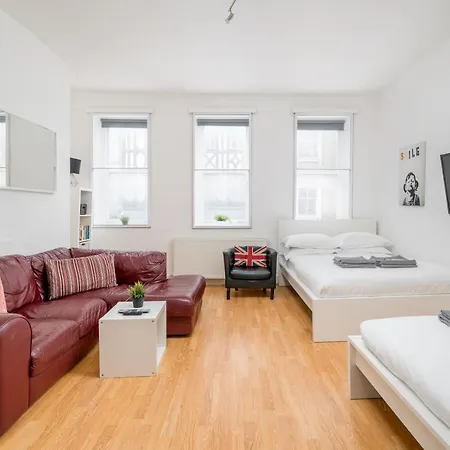 Soho Apartment Sleeps 4, Covent Garden & Leicester Square